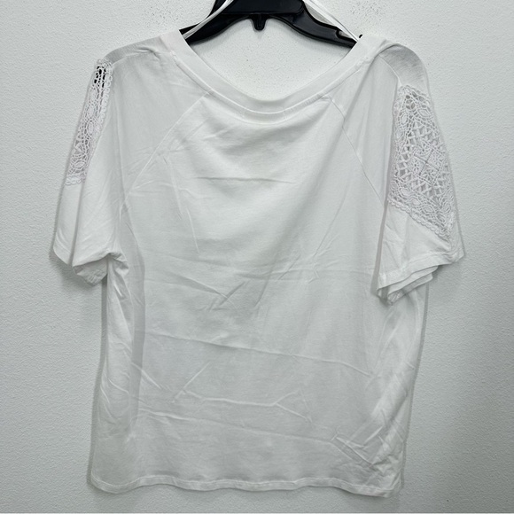 C&C California Women's Size Medium Lace Sleeve V Neck Casual Short Sleeve NWT - Picture 7 of 7